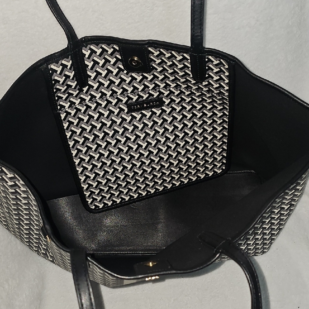 Stylish Black and White Tote Bag Set - Picture 9 of 15